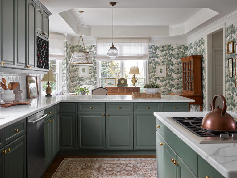 18 Ideas for Decorating With Sage Green