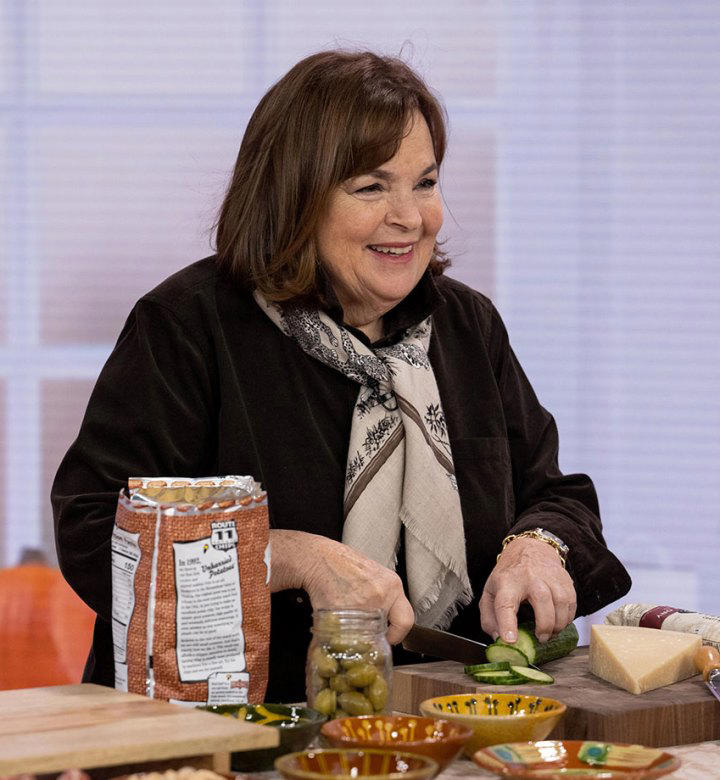 Ina Garten Shares How to Ice a Cake without Getting Crumbs in the ...