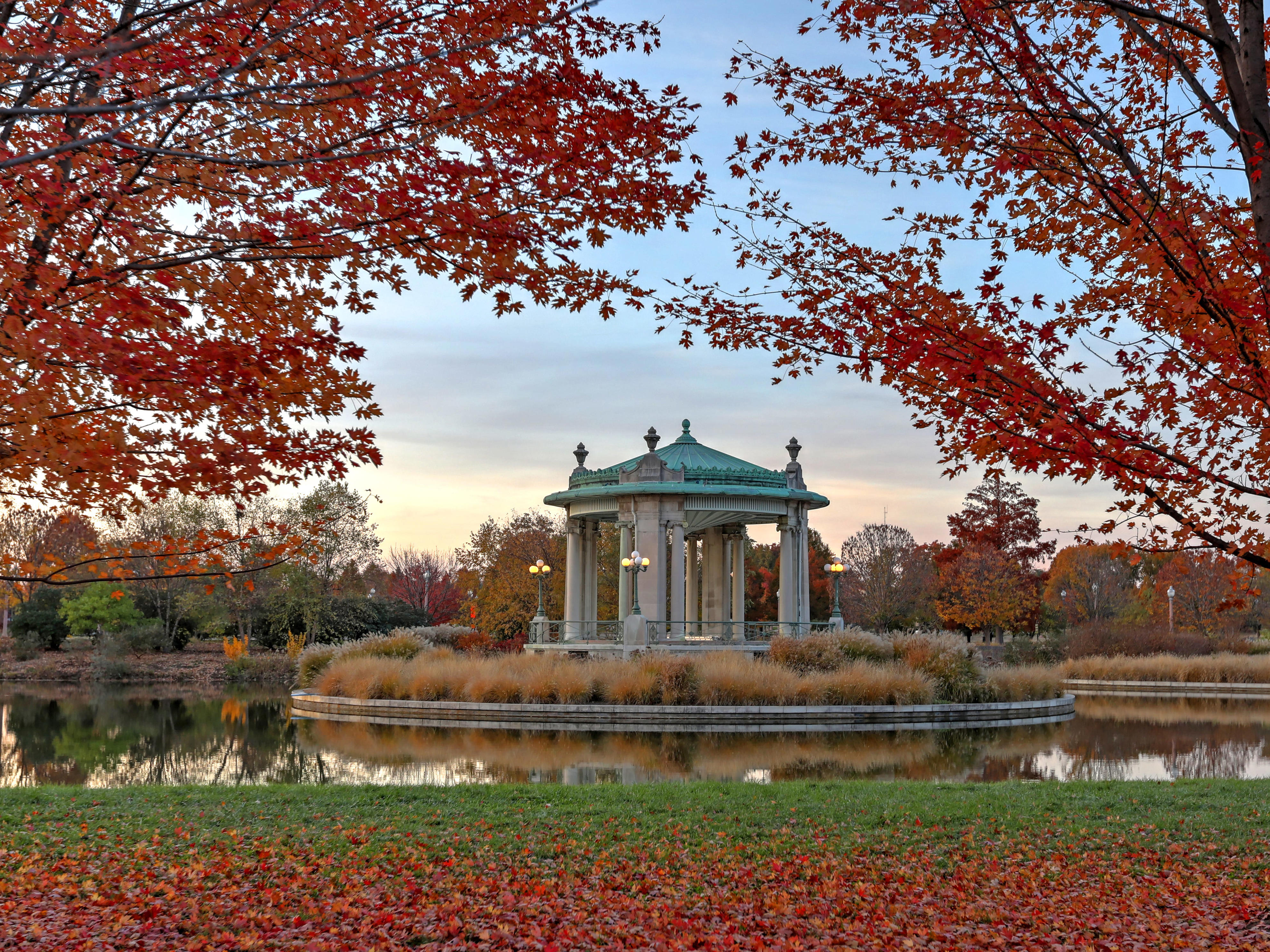 <p>Right in St. Louis City, you'll find a beloved natural space with 45,000 trees and other flora.  </p><p>The park is actually <a href="https://www.forestparkforever.org/visit">bigger than New York City's Central Park</a>, and it's home to many outdoor attractions, including walking and biking paths. </p>