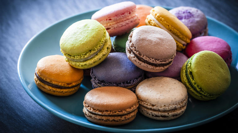The White Vinegar Hack To Perfect Your Next Batch Of Macarons
