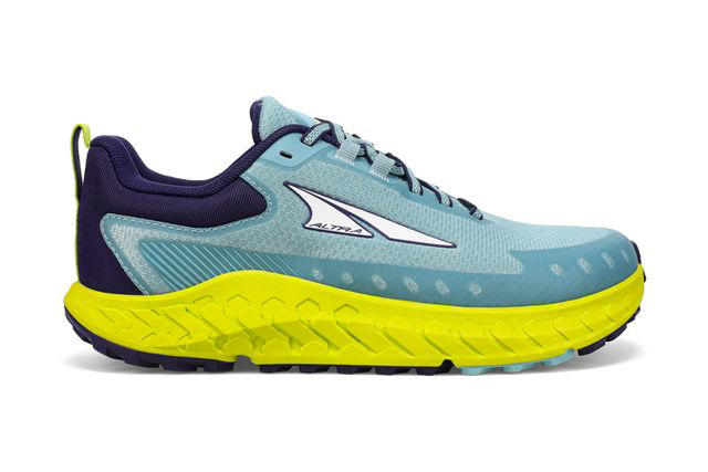 The 11 Best Running Shoes for Flat Feet, Tested & Reviewed