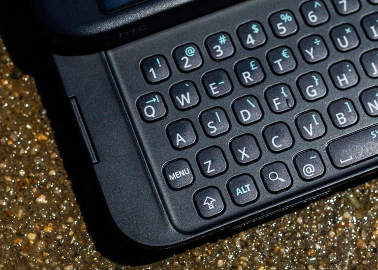 One of the most notable features of the G1 was its physical keyboard, which slid out from its left spine.