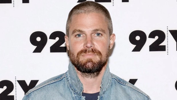 'suits: la' spin-off casts stephen amell in lead role