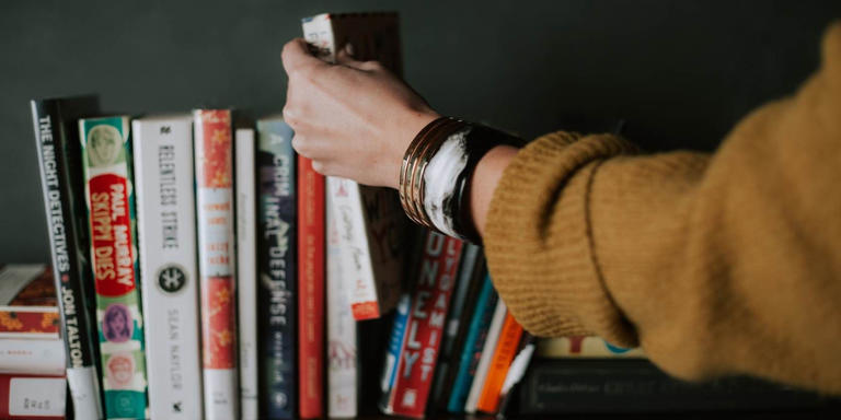 5 AI-Powered Book Recommendation Sites and Apps to Find Your Next Read