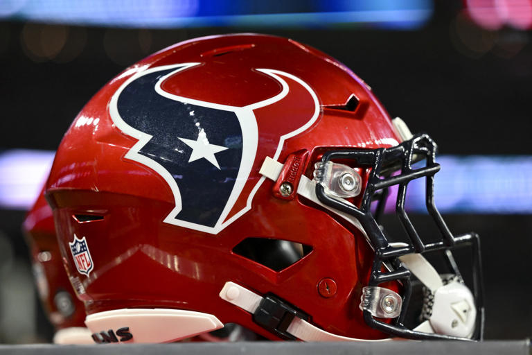 LOOK: Houston Texans Reveal Week 4 Uniforms