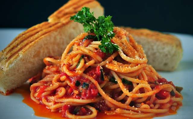 tosi helppo italianpata valmistuu alle puolessa tunnissa: nopea arkiruoka!