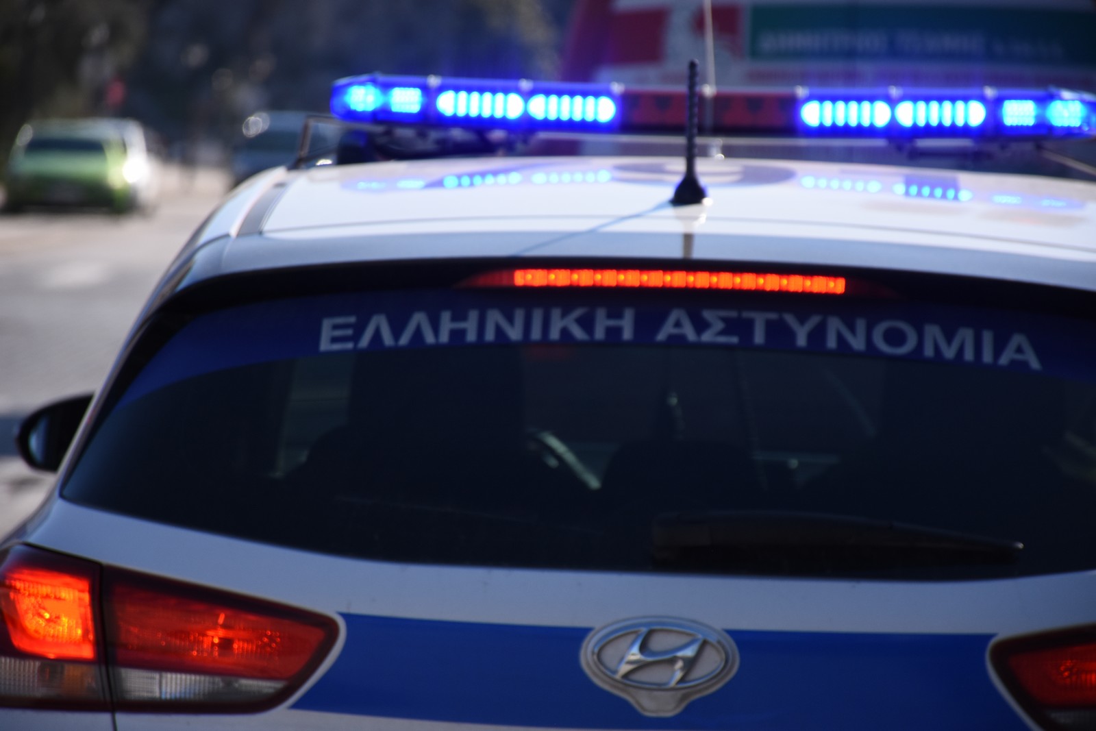 θεσσαλονίκη: έσπασαν τζαμαρία καταστήματος και απέσπασαν λεία αξίας 80.000 ευρώ