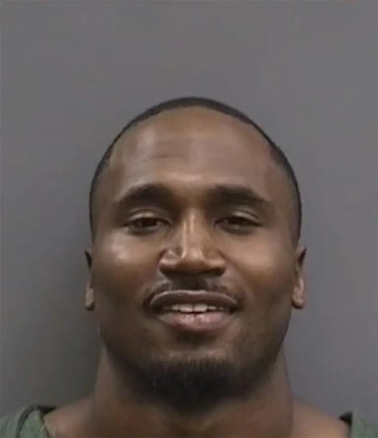 ‘Belligerent’ Dion Lewis called cops ‘p–ies’, threatened to spit on them before arrest