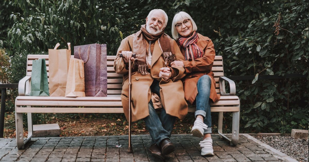 <p> When it’s time to retire, you might want a place full of cultural opportunities and things to do.  </p> <p>Or maybe you’re in the market for a quiet, small town where you can <a href="https://financebuzz.com/5k-a-month-moves-55mp?utm_source=msn&utm_medium=feed&synd_slide=1&synd_postid=13695&synd_backlink_title=live+comfortably%2C&synd_backlink_position=1&synd_slug=5k-a-month-moves-55mp">live comfortably,</a> get to know your neighbors and get involved in the community.  </p> <p> Whatever you’re looking for, there’s a spot perfect for you. And, across all 50 states, here are the most popular cities to retire from coast to coast.  </p> <p>  <a href="https://financebuzz.com/top-travel-credit-cards?utm_source=msn&utm_medium=feed&synd_slide=1&synd_postid=13695&synd_backlink_title=Compare+the+best+travel+credit+cards+for+nearly+free+travel&synd_backlink_position=2&synd_slug=top-travel-credit-cards">Compare the best travel credit cards for nearly free travel</a>   </p>