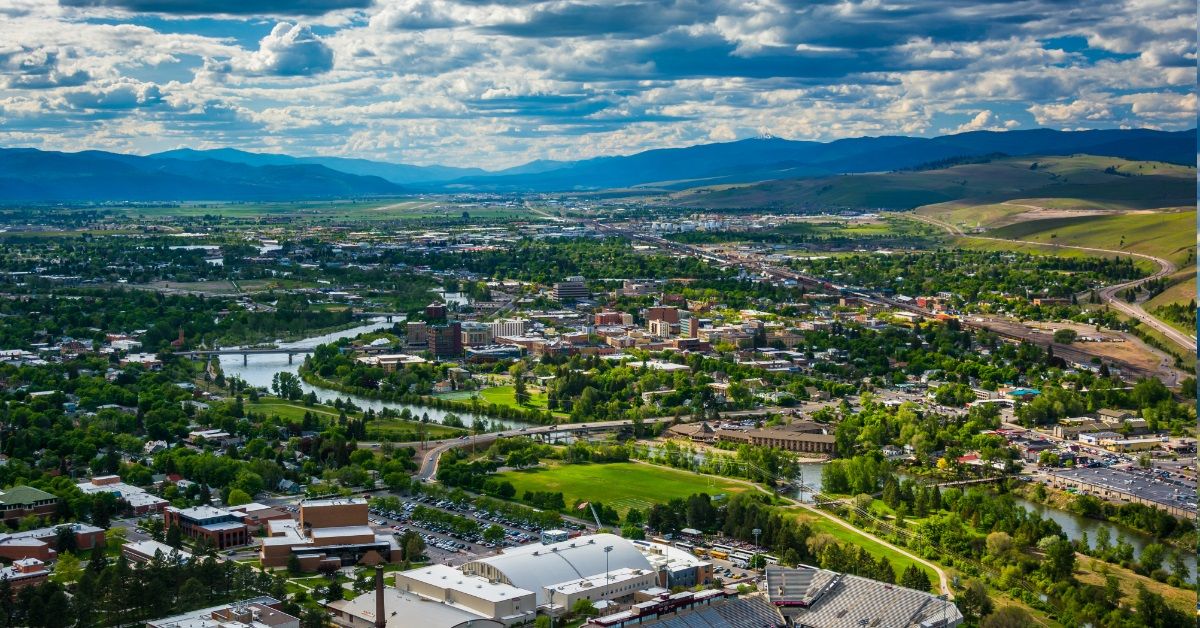 <p> With incredible views of the Rocky Mountains, Missoula offers everything for retirees, from walkable neighborhoods to rural farms.  </p> <p> But most retirees that move here come to stay active. Fly fishing, skiing, river rafting, and camping are the favorite activities of residents. </p>