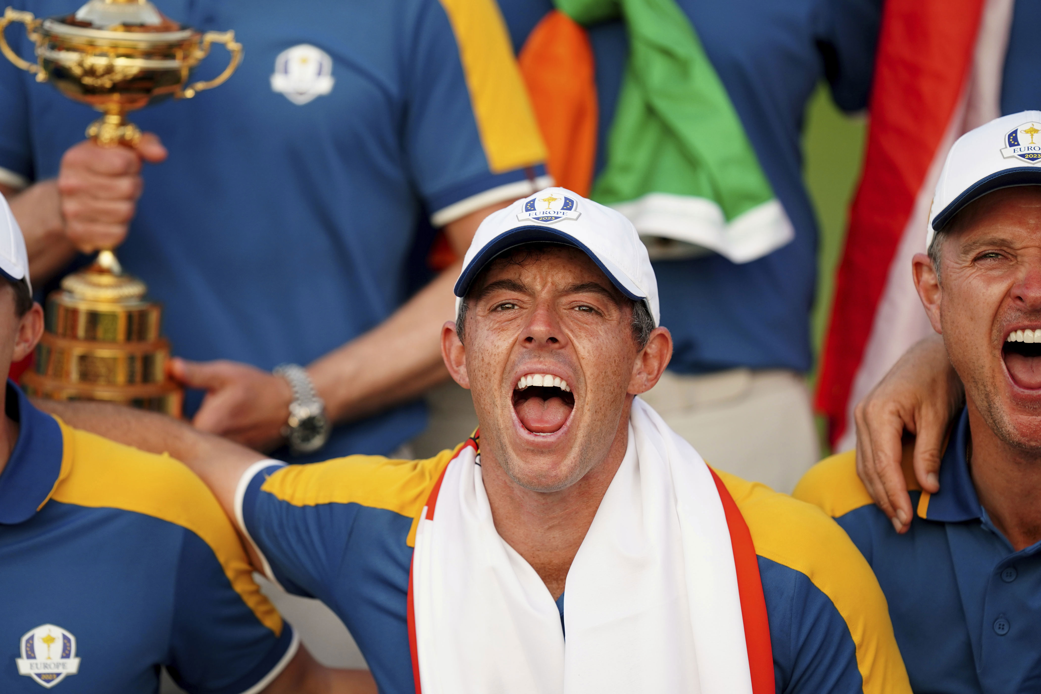 Rory McIlroy gets philosophical during Ryder Cup controversy, leads ...
