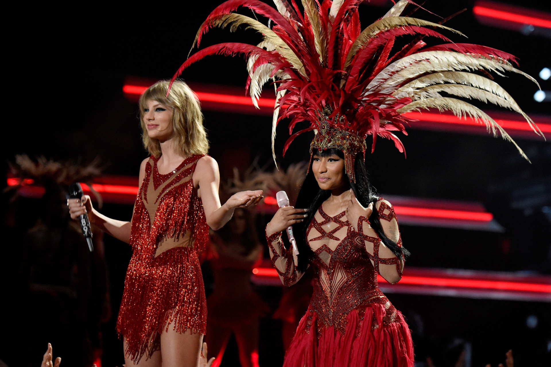 <p>In 2015, Nicki Minaj expressed her disappointment on Twitter after her music video was not awarded, indirectly mentioning Taylor Swift.</p>