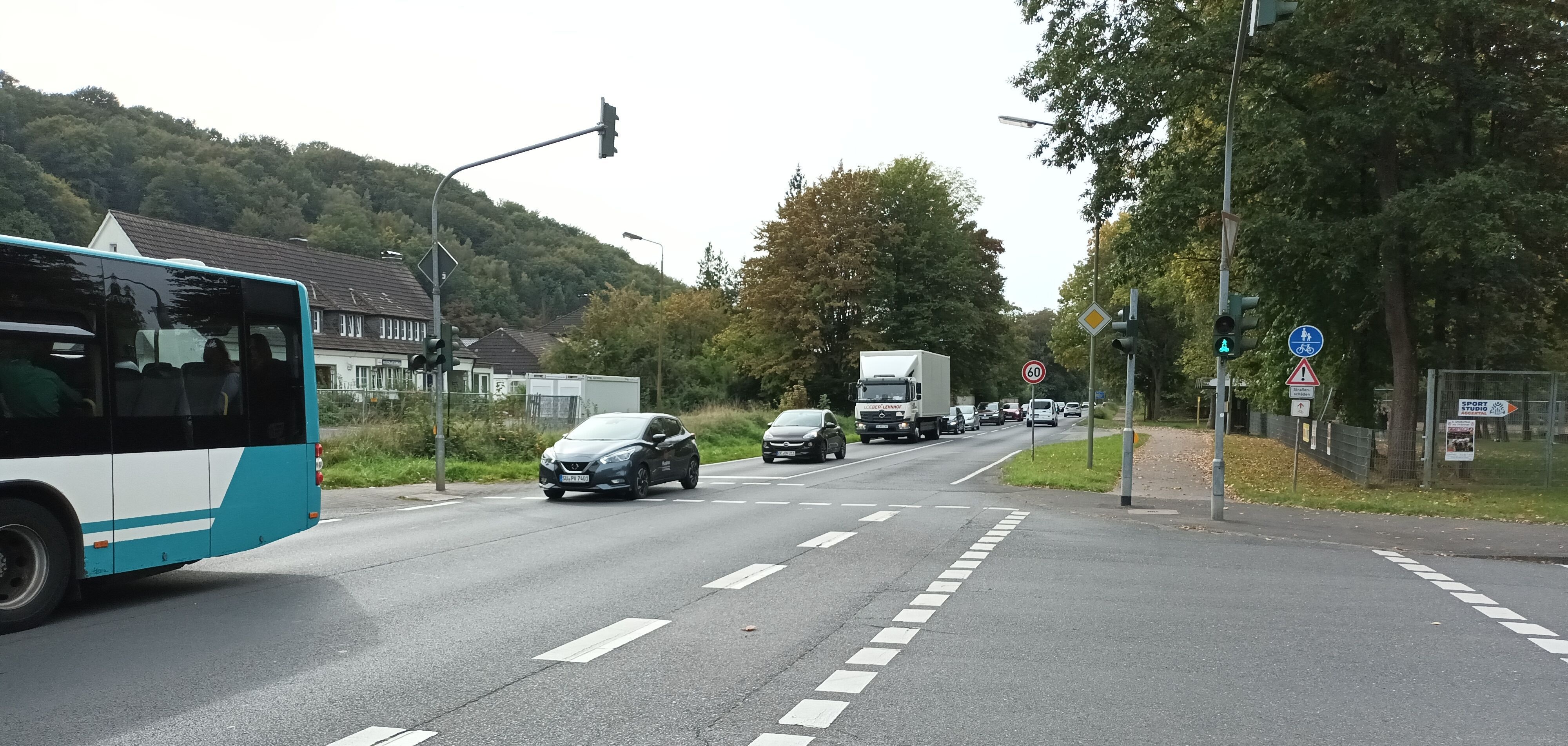 Fahrbahn, Radwege, Busbuchten: Wegen Sanierung Der B484 In Lohmar ...