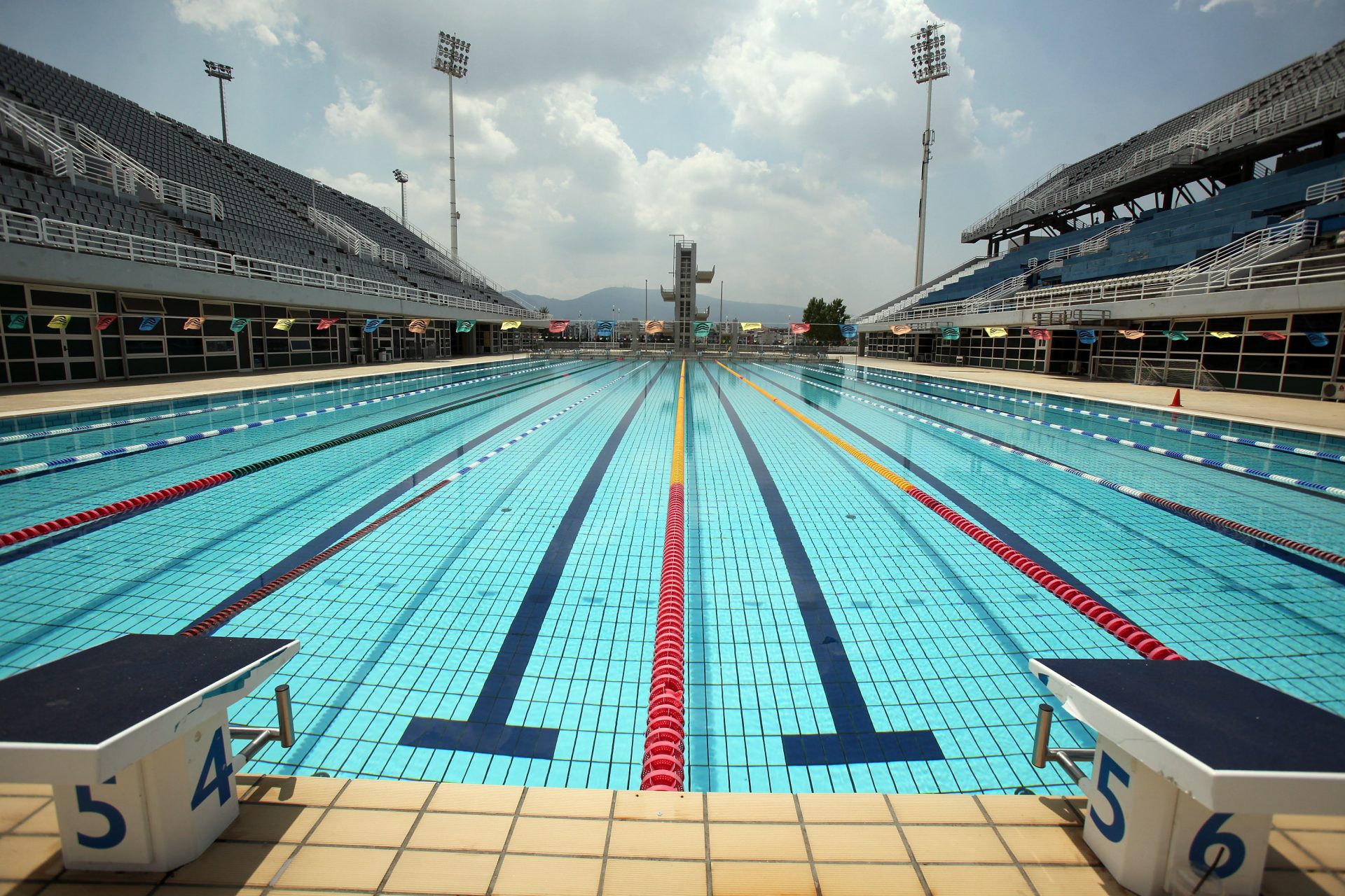 Бассейн аликово плавательный. Общественный бассейн. Палестра бассейн. Чистый бассейн. Бассейн пресный.