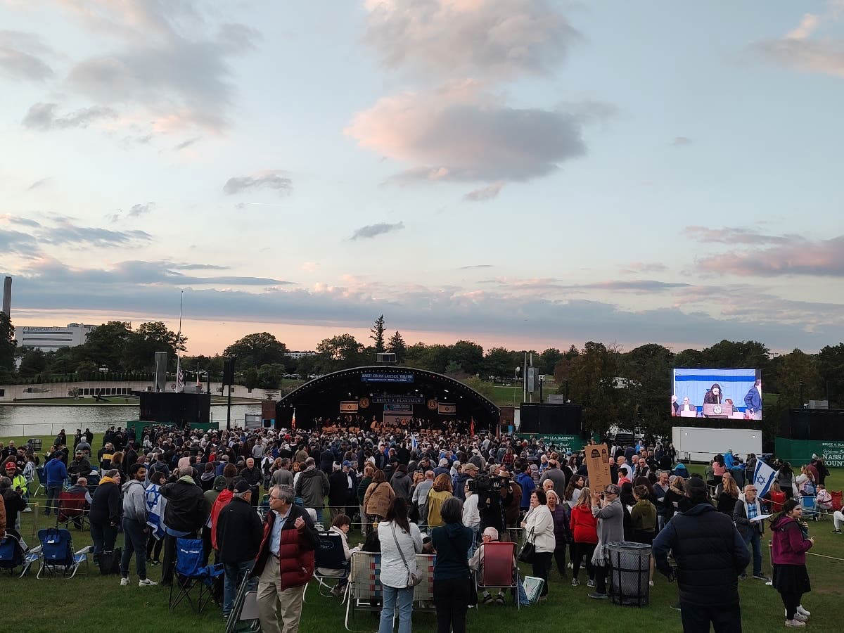 Thousands Attend Stand For Israel Rally In Eisenhower Park
