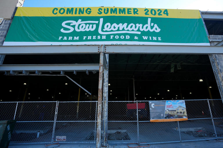 Stew Leonard's sets opening date for Clifton location. Here are the details