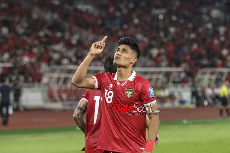 tidak mau kalah bersaing, striker timnas indonesia termotivasi dengan regulasi 8 pemain asing di liga 1