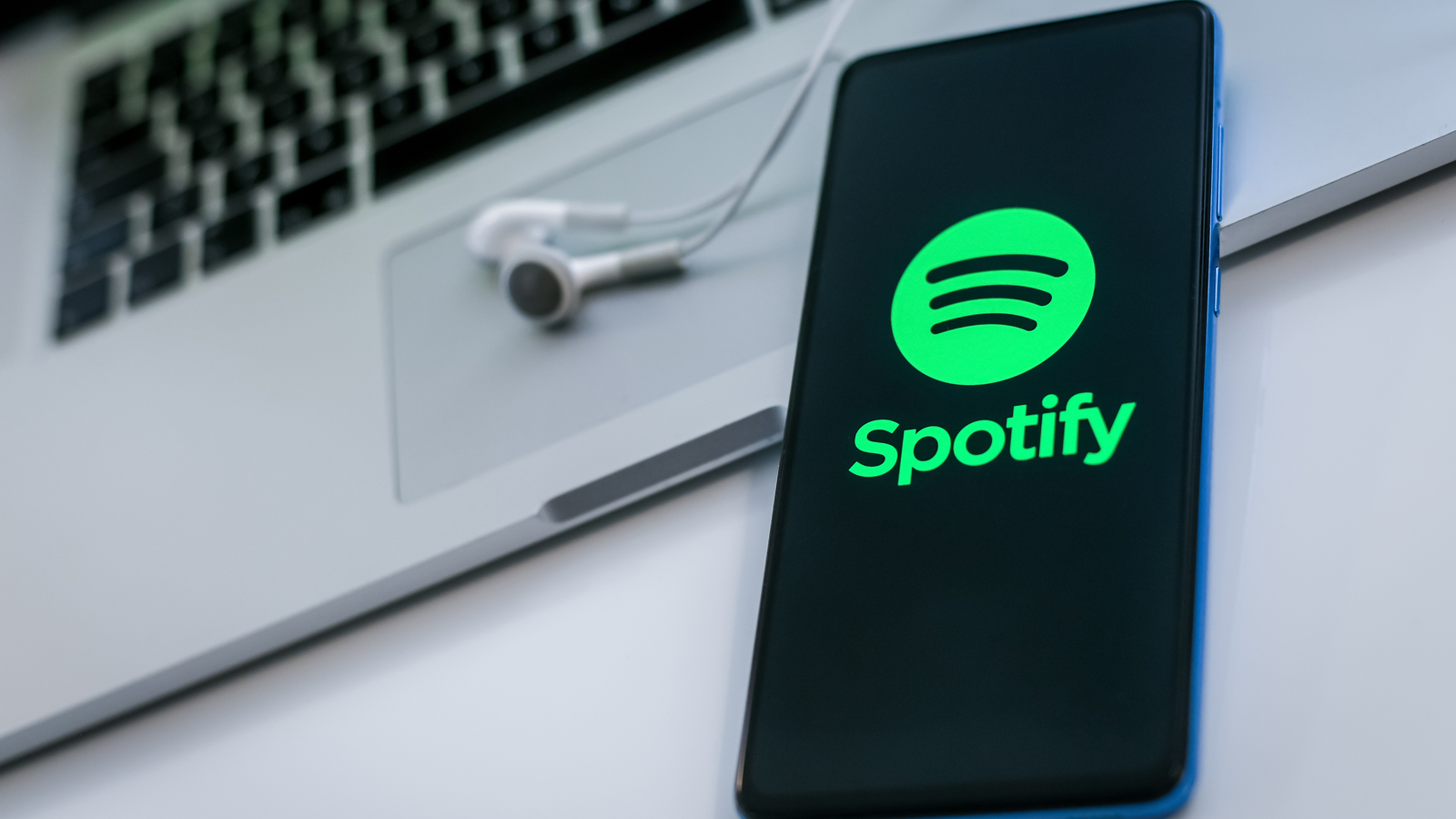 Spotify недоступно. Сервис Spotify. Аудио стриминговый сервис Spotify. Стриминг в спотифай. Спотифай ушел.