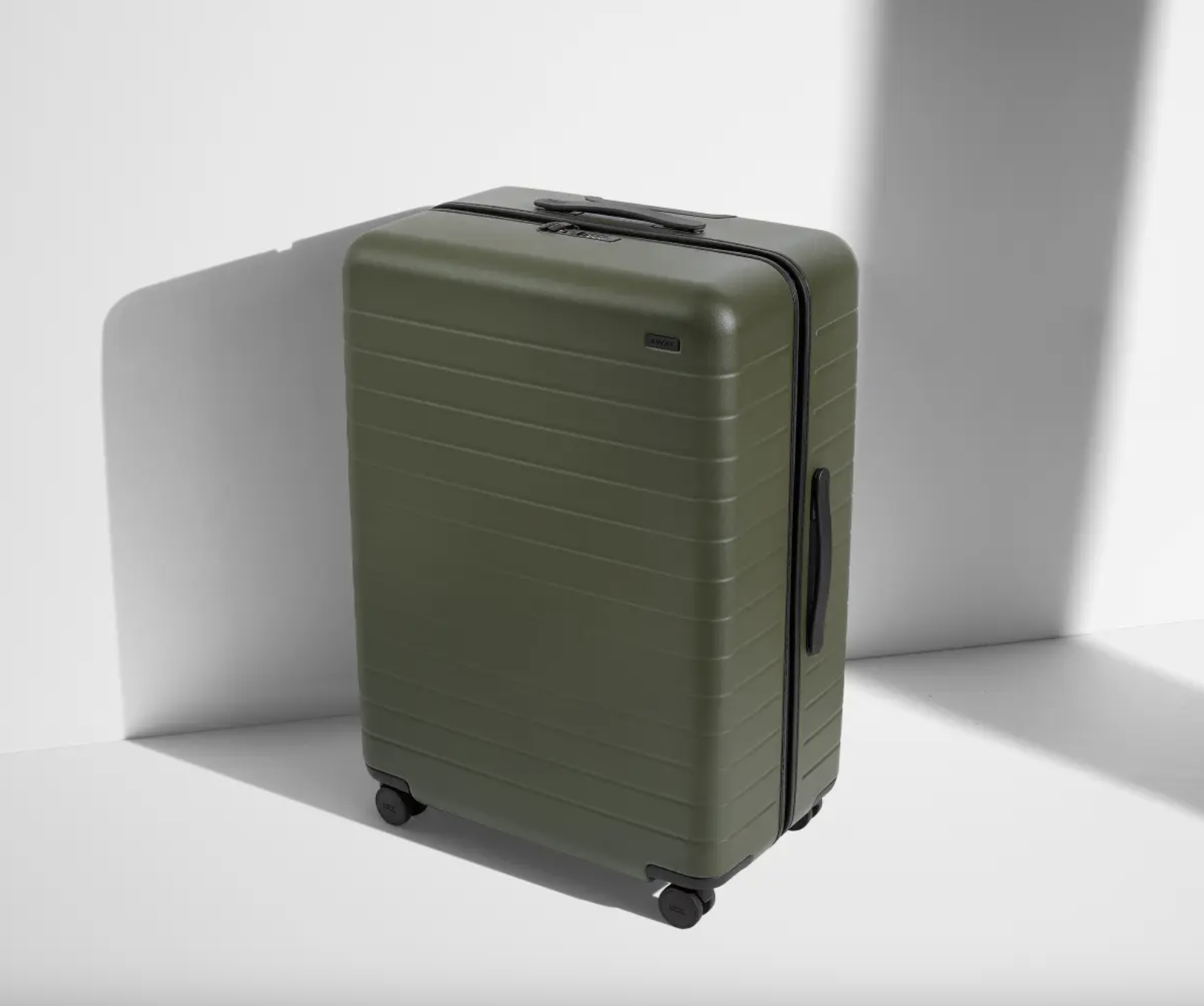<p><strong>$395.00</strong></p><p><a href="https://go.redirectingat.com?id=74968X1553576&url=https%3A%2F%2Fwww.awaytravel.com%2Fsuitcases%2Flarge&sref=https%3A%2F%2Fwww.townandcountrymag.com%2Fstyle%2Fmens-fashion%2Fg45575330%2Fbest-mens-travel-bags%2F">Shop Now</a></p><p>If you must check a piece of luggage, consider this Away option which boasts a sturdy polycarbonate shell and can fit two-weeks-worth of outfits. Customers also claim Away has top-notch customer service that can assist with any issues you might face. </p><p><strong>One reviewer writes: </strong>"Love this luggage, it’s beautiful, it’s practical and efficient and it holds up to the wear and tear of traveling so well! Highly recommend."</p><p><strong>Material: </strong>100% Polycarbonate Shell</p><p><strong>Dimensions: </strong>29" x 20.5" x 12.5"</p>
