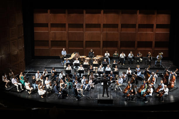 Orchestra Lirico Cagliari senza divisa da concerto per protesta