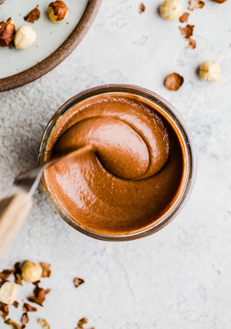 Vegan Nutella (Healthy Chocolate Hazelnut Spread)