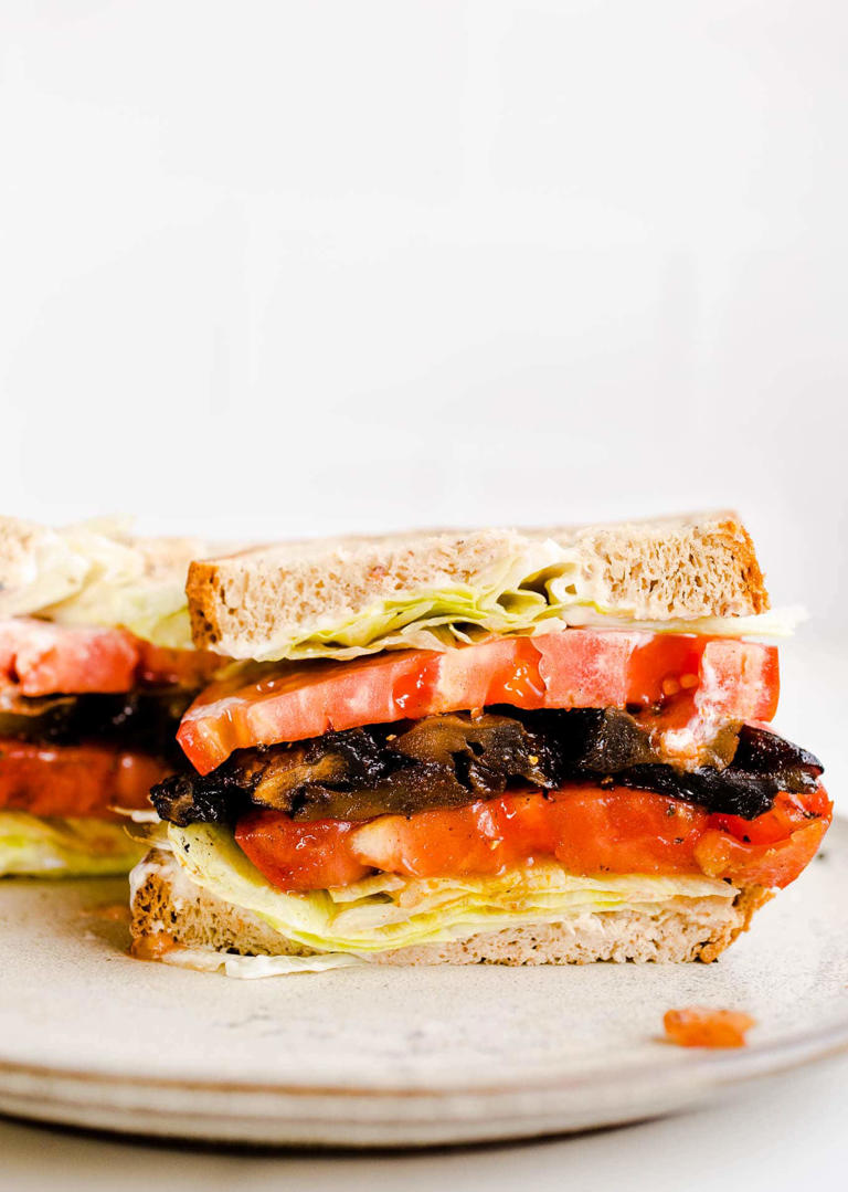 Veggie BLT Sandwich (Vegan)