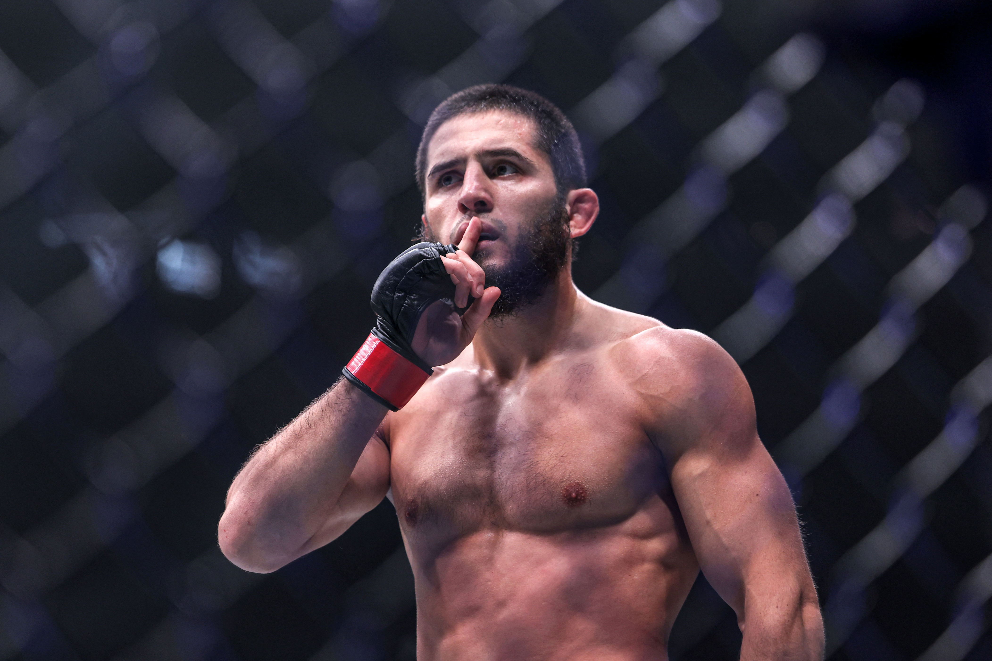 daniel cormier: islam makhachev has an opportunity to 'run the gauntlet' in 2024