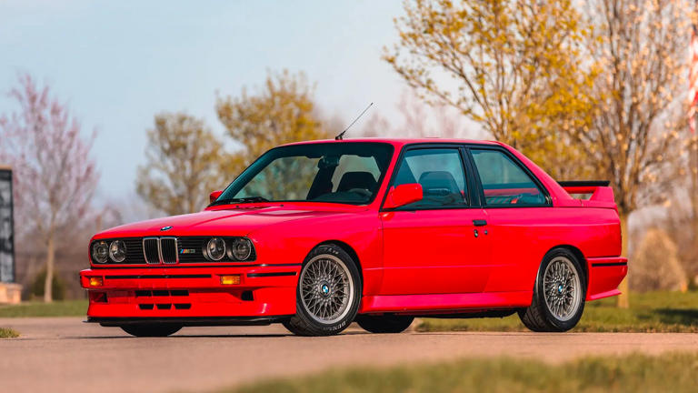 The BMW 333i Is The Rare Version of the E30 You Probably Forgot About