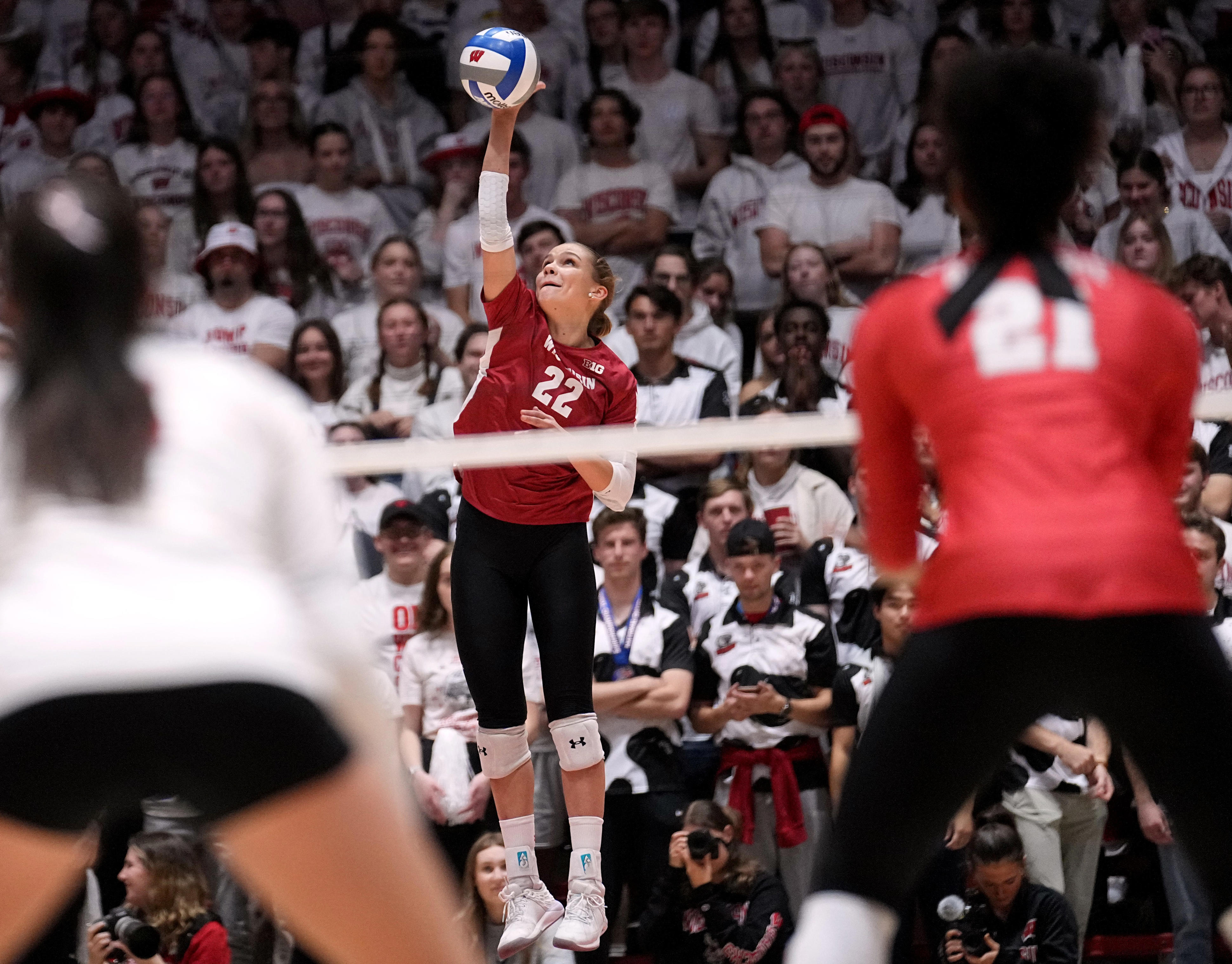 Wisconsin volleyball falls at No. 16 Purdue; Nebraska assured of share