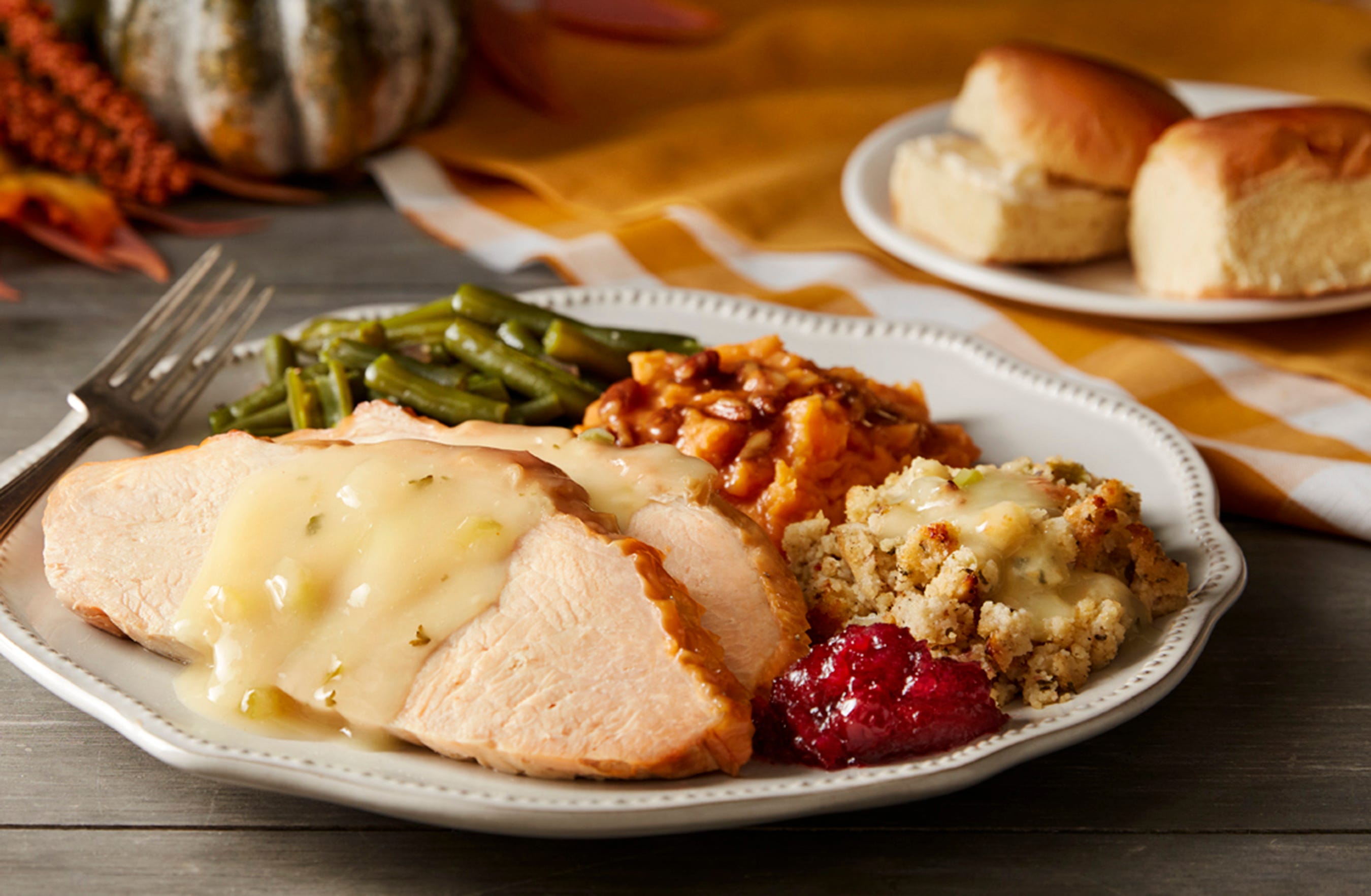 Cracker Barrel announces its 2023 Thanksgiving to-go menu. Here's what ...