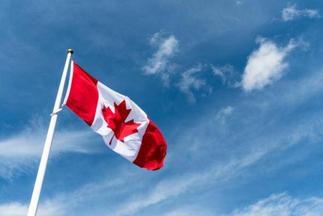 el truco para ser elegido para el programa humanitario de canadá: experta en migración