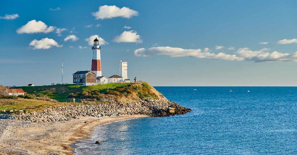 <p> The Hamptons are known as a hotspot for the rich and famous, but they make for a great getaway for everyone else as well. </p><p>Cheap lodging is not easy to come by in this coastal community on Long Island, New York, but that doesn’t mean it’s impossible. </p> <p> There’s plenty to do in the gorgeous villages, from beach hopping to beer and wine tasting to hiking to the Montauk Lighthouse. Booking far in advance or opting for the off-season (after summer ends) can save you some big bucks on a Hamptons vacation. </p>