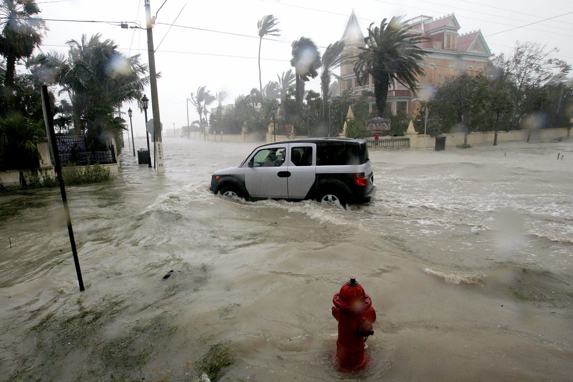 Torrential rain, flooding, and tropical storms -'El Niño' is back with ...