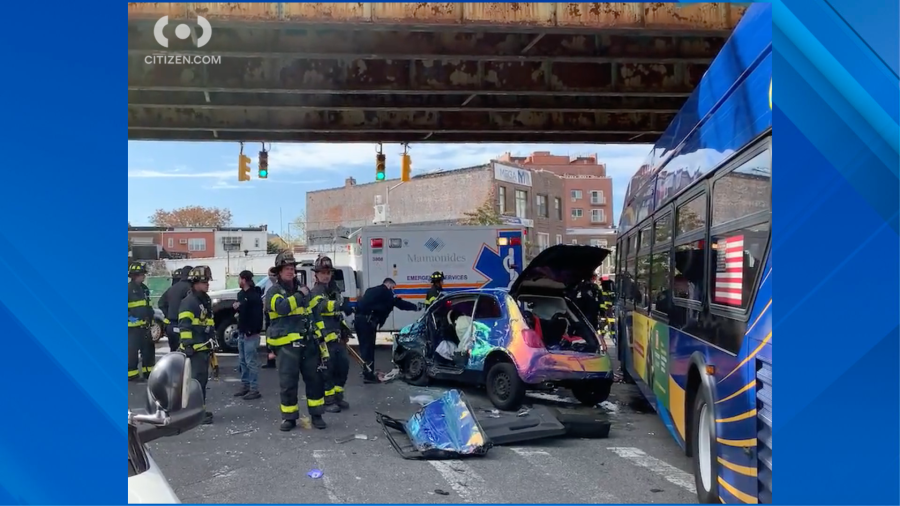 Driver Crashes Into 2 Mta Buses While Fleeing From Police Nypd 7982