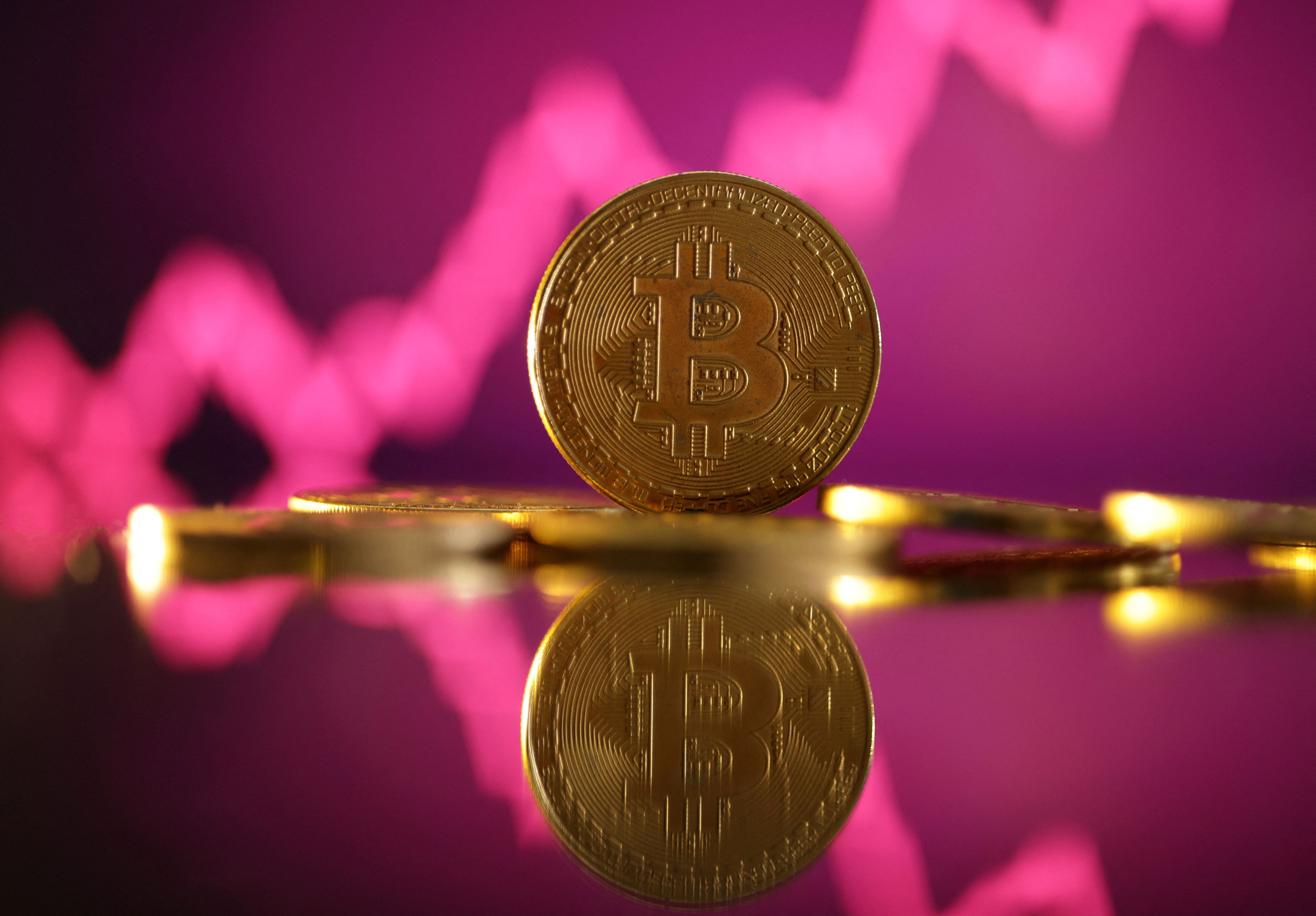 bitcoin sube más de 60% y llega a nuevos máximos históricos: ¿momento de vender o seguir comprando?