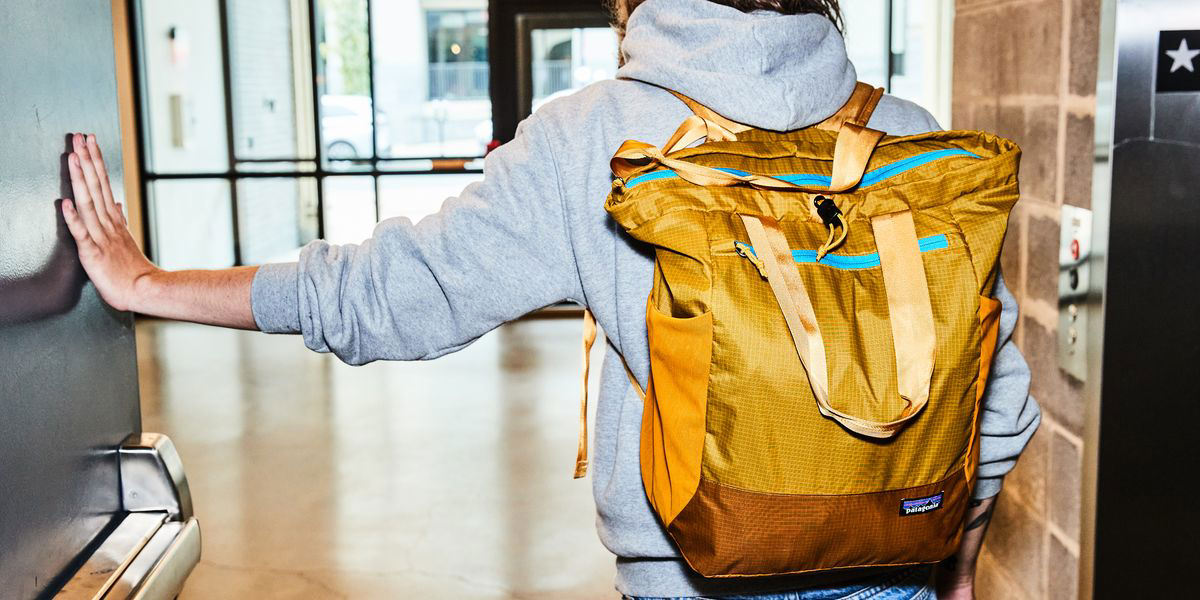 These 6 Gym Bags Make Packing for Your Indoor Training a Breeze