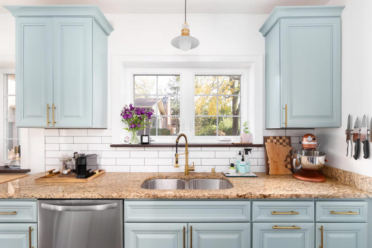 21 Best Tips for Organized Kitchen Counters That Will Keep Even the Messiest Space Tidy