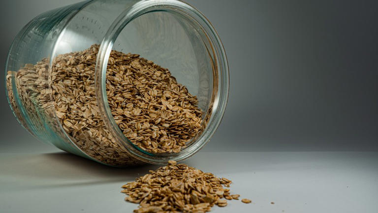 The health advantages of adding oats to your diet