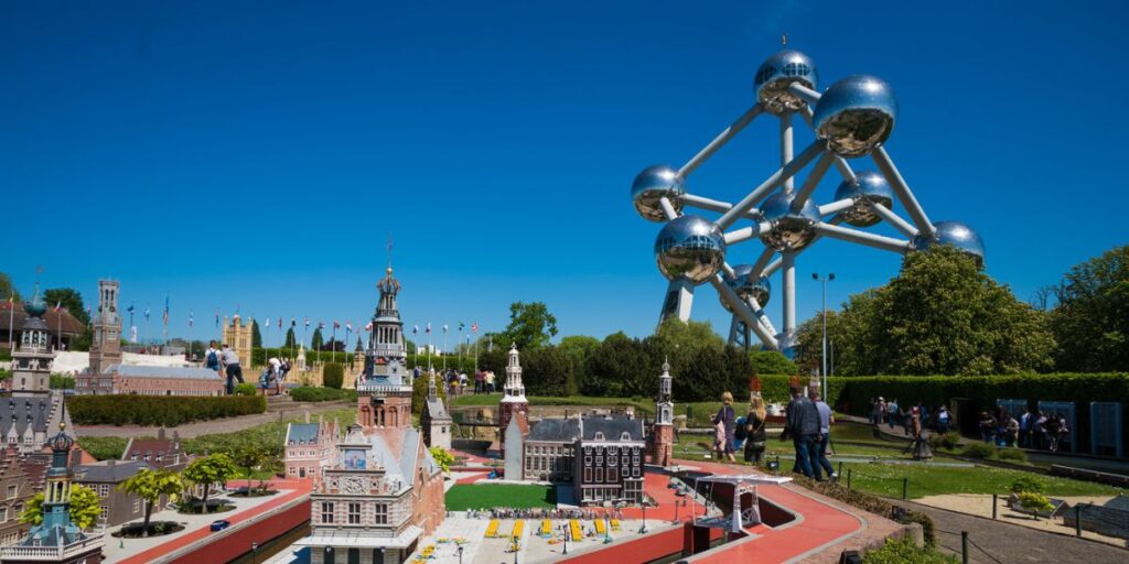 <p>The Atomium is Brussels’s most popular tourist attraction and is the Brussels and Belgium symbol. This unique landmark was originally built for the 1958 World’s Fair, but its popularity soon became one of Brussels's most talked about features.</p><p><a href="https://atomium.be/atomium_symbol_of_Brussels_and_Belgium" rel="nofollow noopener">The Atomium website</a> states that it is “a landmark in the Brussels skyline, a monumental structure halfway between sculpture and architecture and where the cube flirts with the sphere a remnant of the past with resolutely futuristic looks, a museum and exhibitions center: the Atomium is both an object, a space, a utopia, and a unique emblem in the world which - ultimately - escapes all form of classification.” </p>