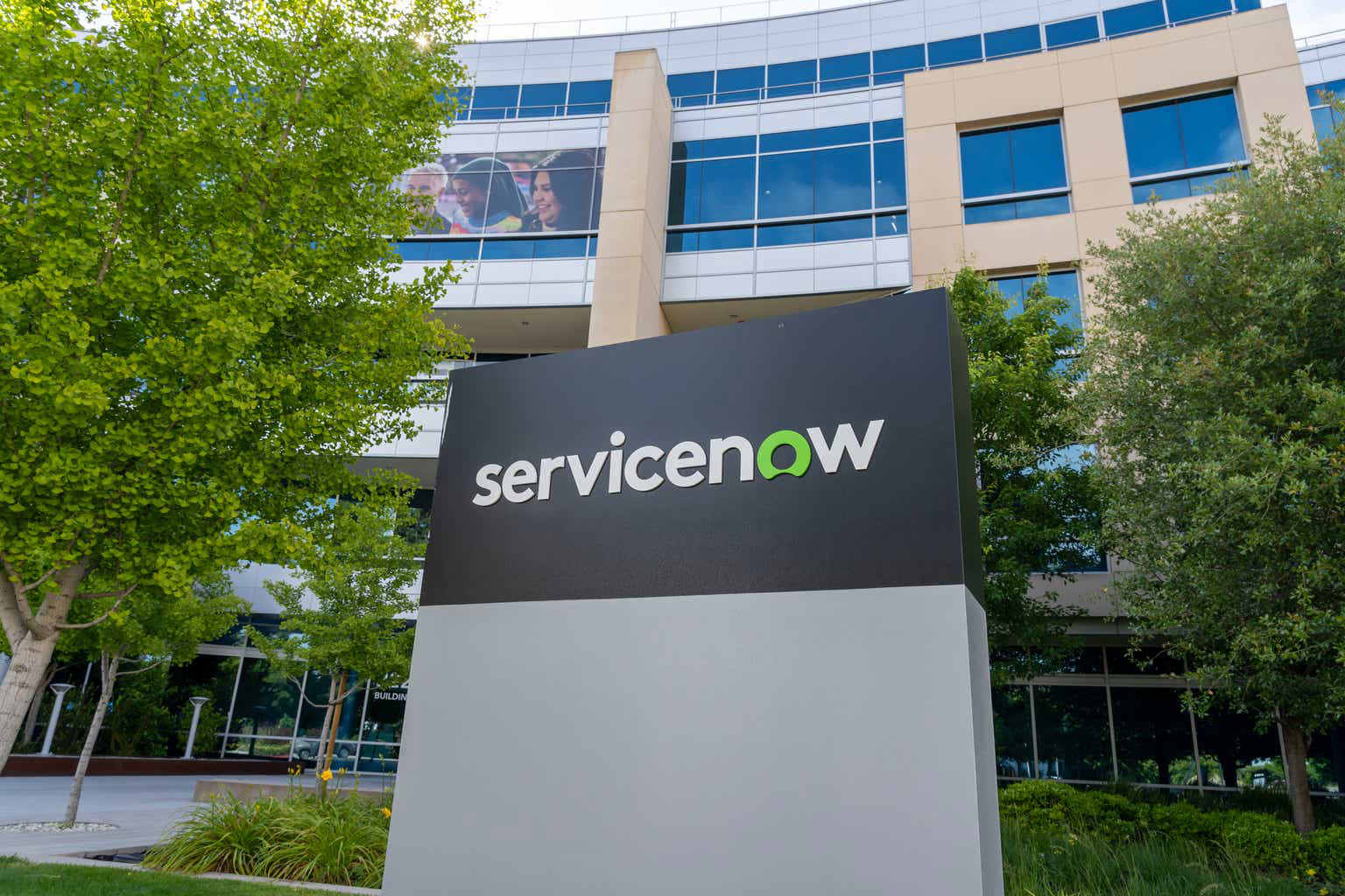 ServiceNow Q3 RockSolid Earnings But Positives Mostly Priced In