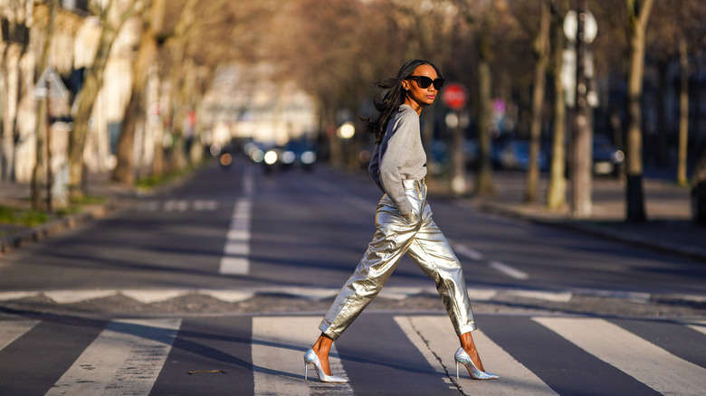 Metallic Shoes Are The Trend Spicing Up Our Cold Weather Outfits - How ...