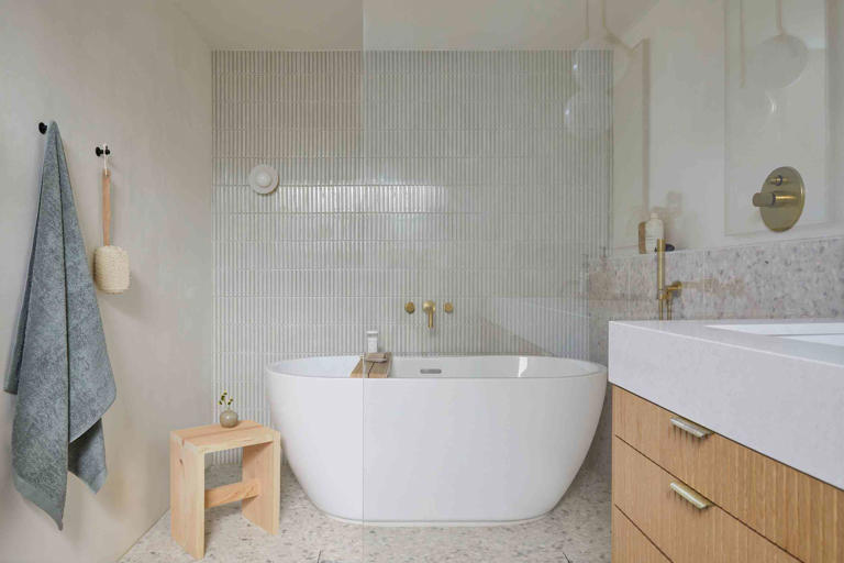 30 Neutral Bathroom Ideas That Are Timeless and Relaxing