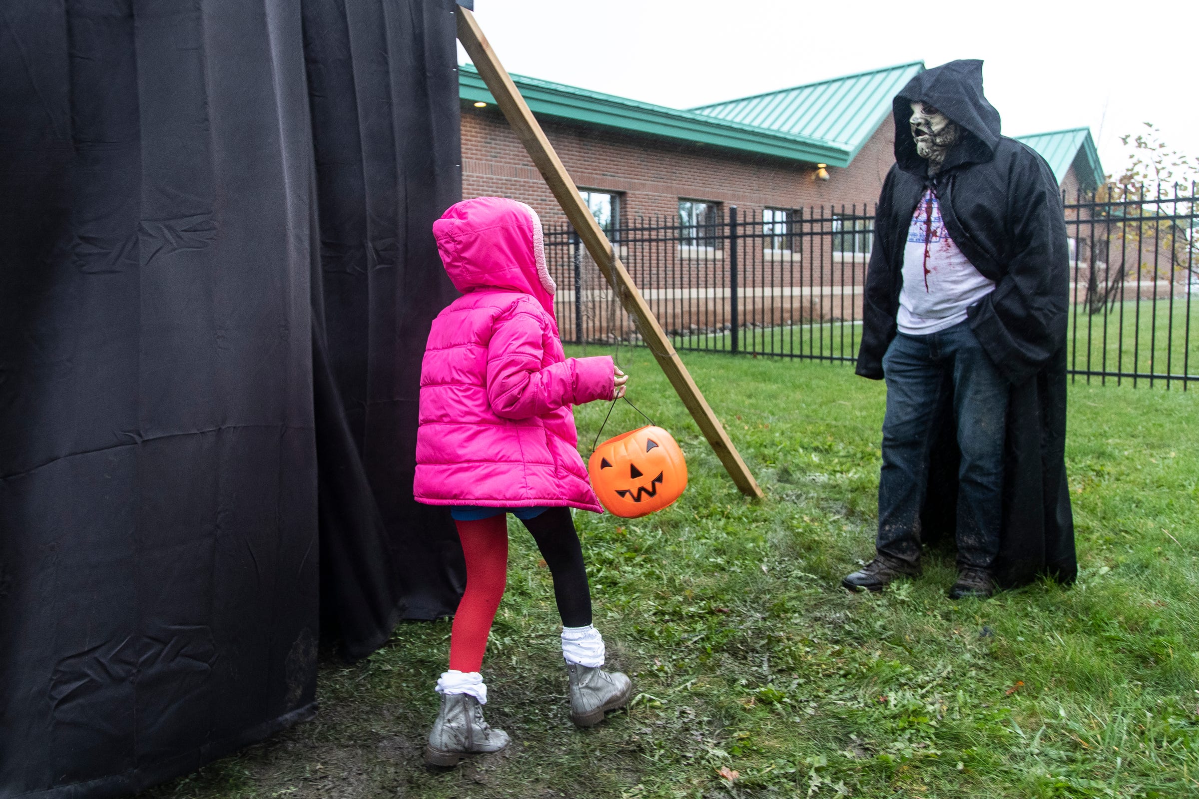 Metro Detroit trick-or-treat times 2023: When to head out on Halloween