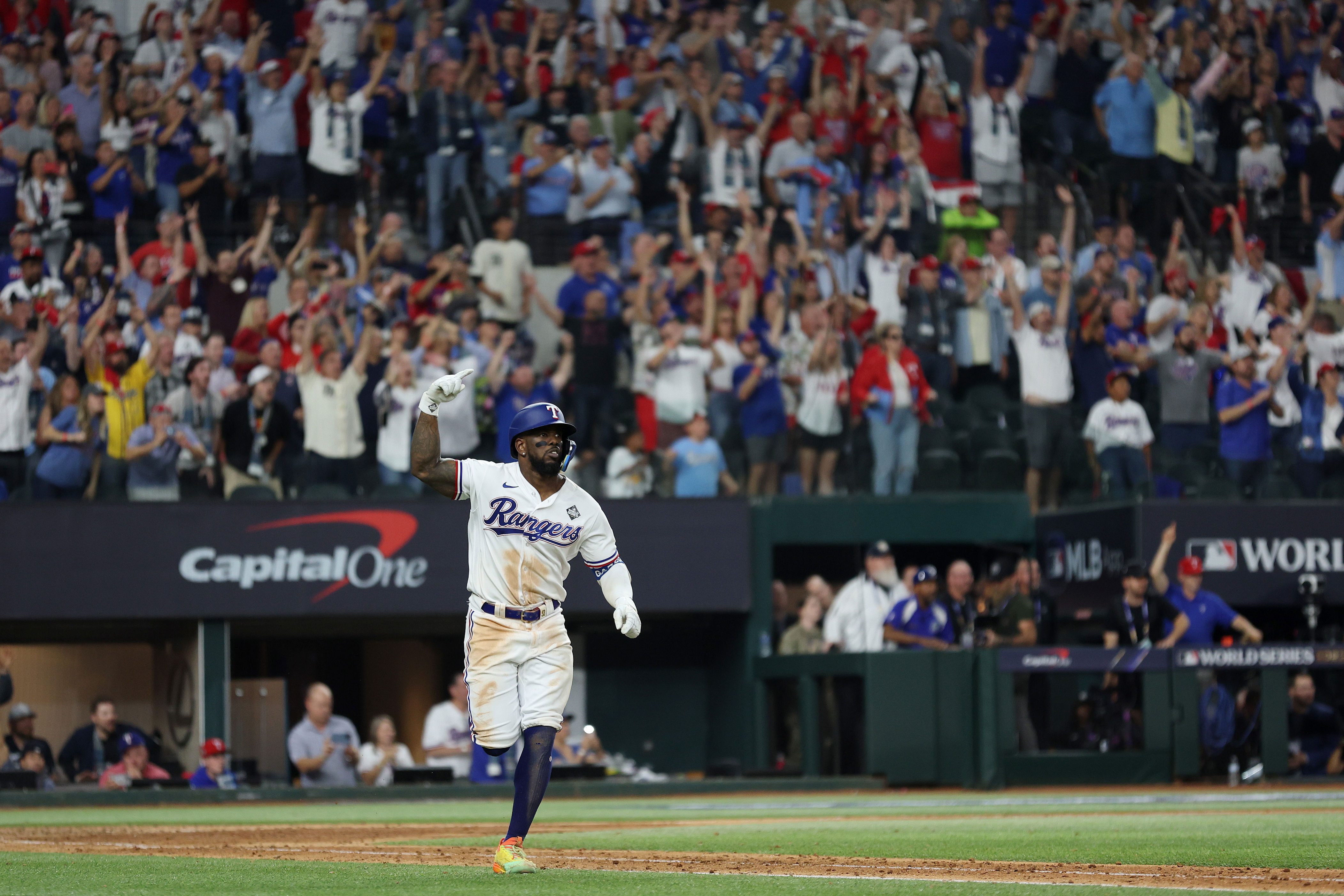 Adolis García’s 11th-inning blast gets Rangers off to roaring start in ...