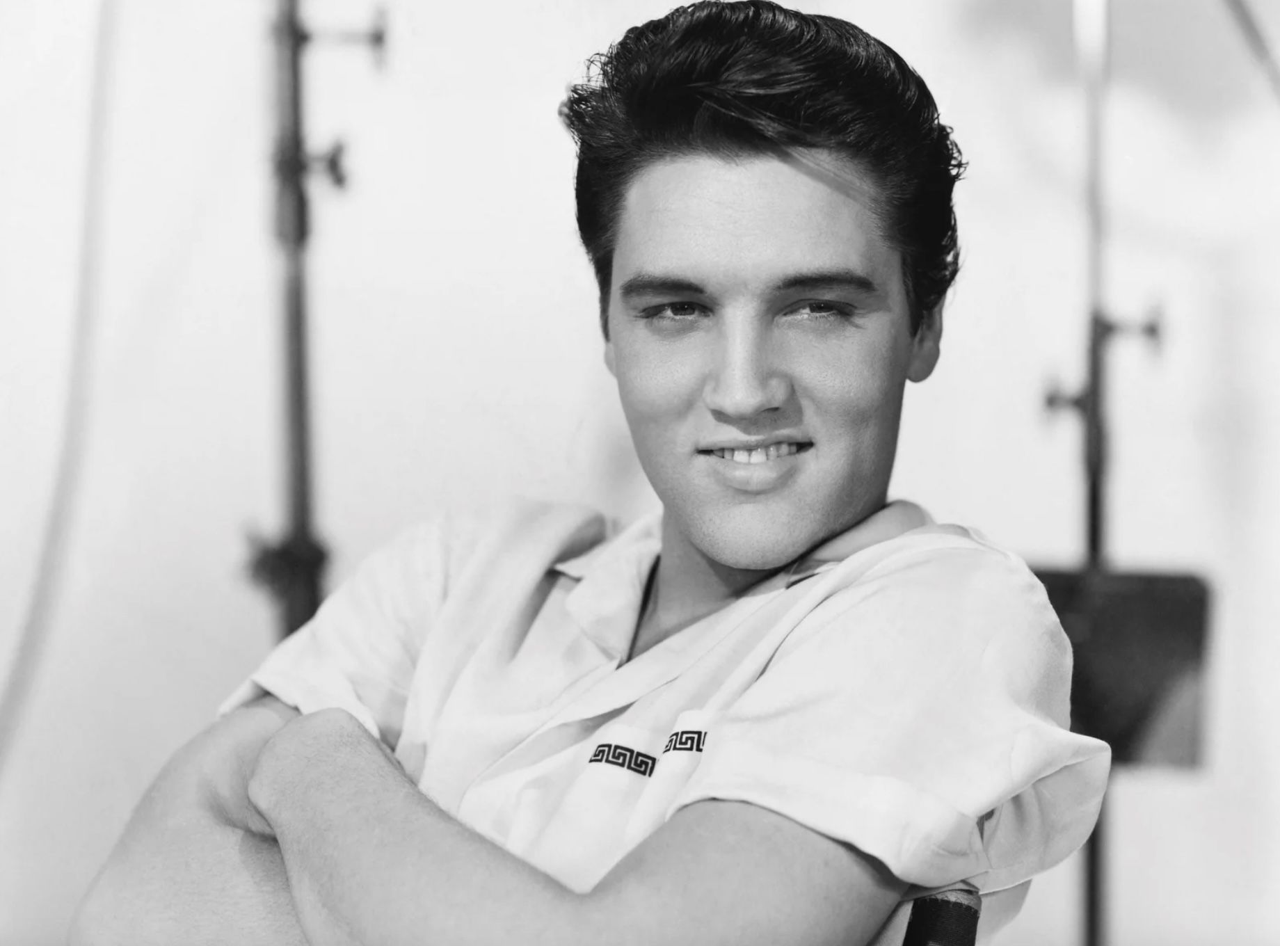 <p>Elvis Presley needs no introduction, so we won't give him one. Instead we're just going to say he's sold over one billion records (with a "B") and leave it at that.</p>