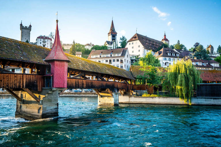 While you could easily spend multiple days in Lucerne, Switzerland, it’s also a great city to enjoy as a day trip. This scenic town features lots of easy-to-see attractions that are all within walking distance of each other.