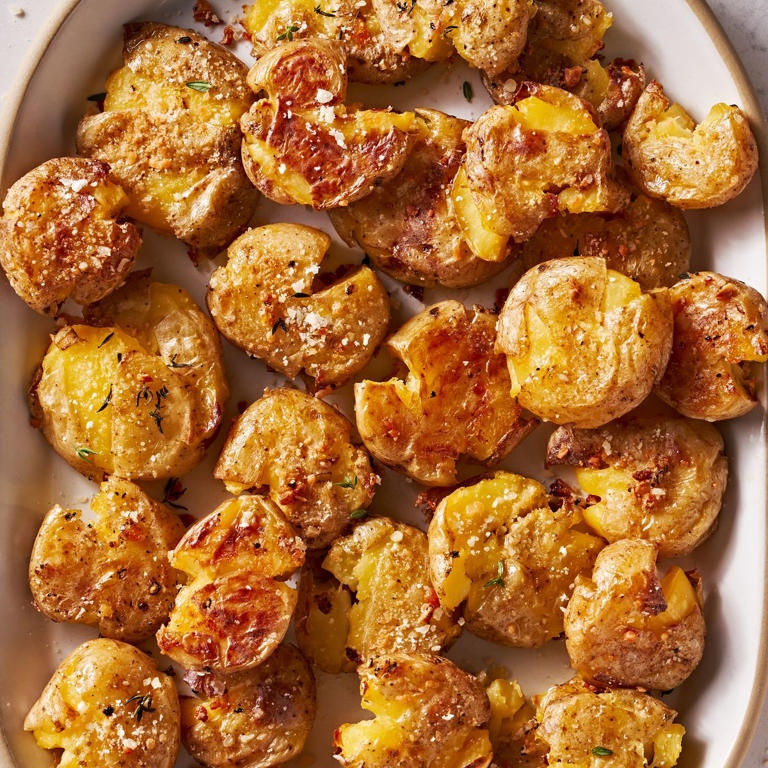 Garlic Smashed Potatoes Are A Side Dish Superstar For Any Meal