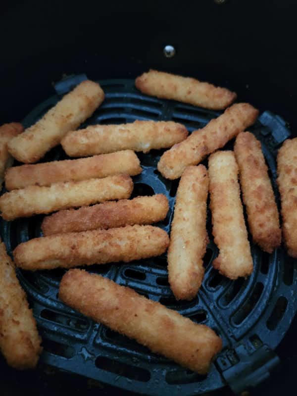 How to Cook Frozen Fish Sticks in Air Fryer