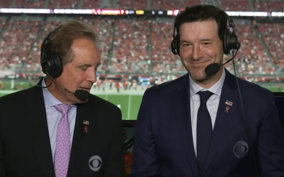 Tony Romo Has Special Guest With Him At Bills vs. Chiefs Game