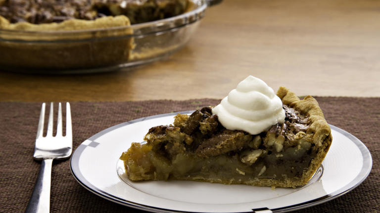 17 Tips For Baking Homemade Pecan Pie